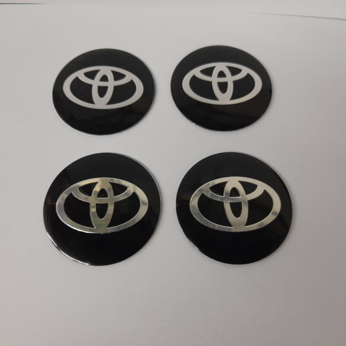 Stiker Dop Velg Toyota Sienta