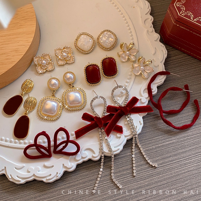 Anting Stud Mutiara Warna Merah Gaya Vintage Korea Klasik Untuk Wanita