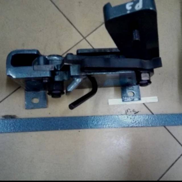 Alat Pemotong Plat Baja - Muller Manual Bar Cutter 60N - 32 Mm