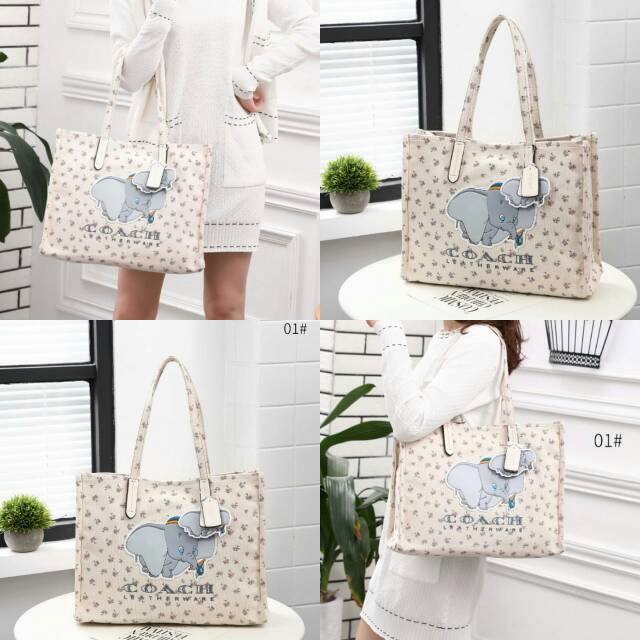 Hoh COACH X DISNEY COLLABORATION DUMBO HORIZONTAL CANVAS TOTE BAG 01*