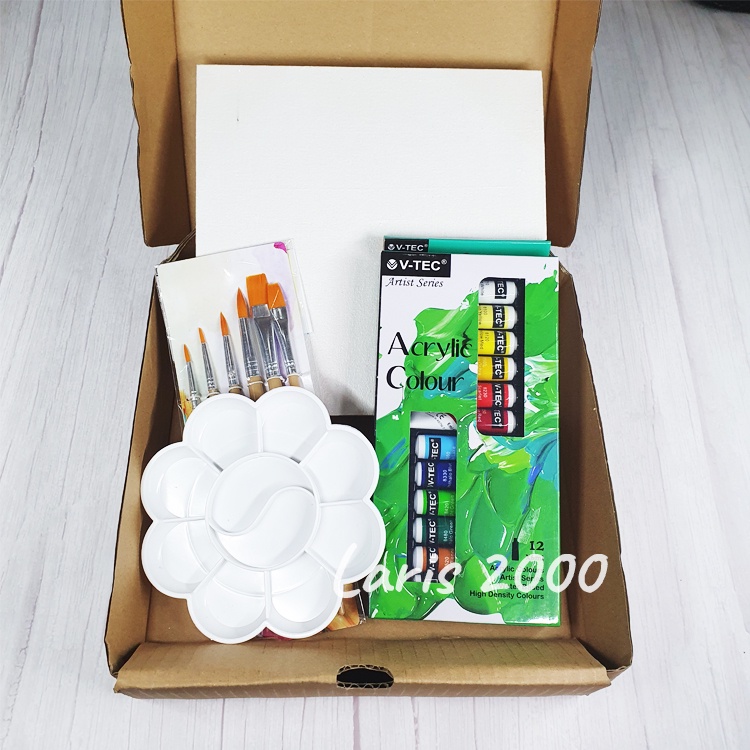 

HJK Paket Lukis Cat Akrilik 12 Warna + Box