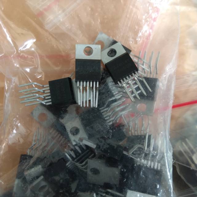 IC LA78141 Vertikal