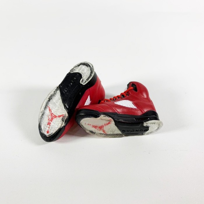 AIR JORDAN 5 AJ5 RAGING BULL RED 3D SNEAKERS KEYCHAIN MINIATUR