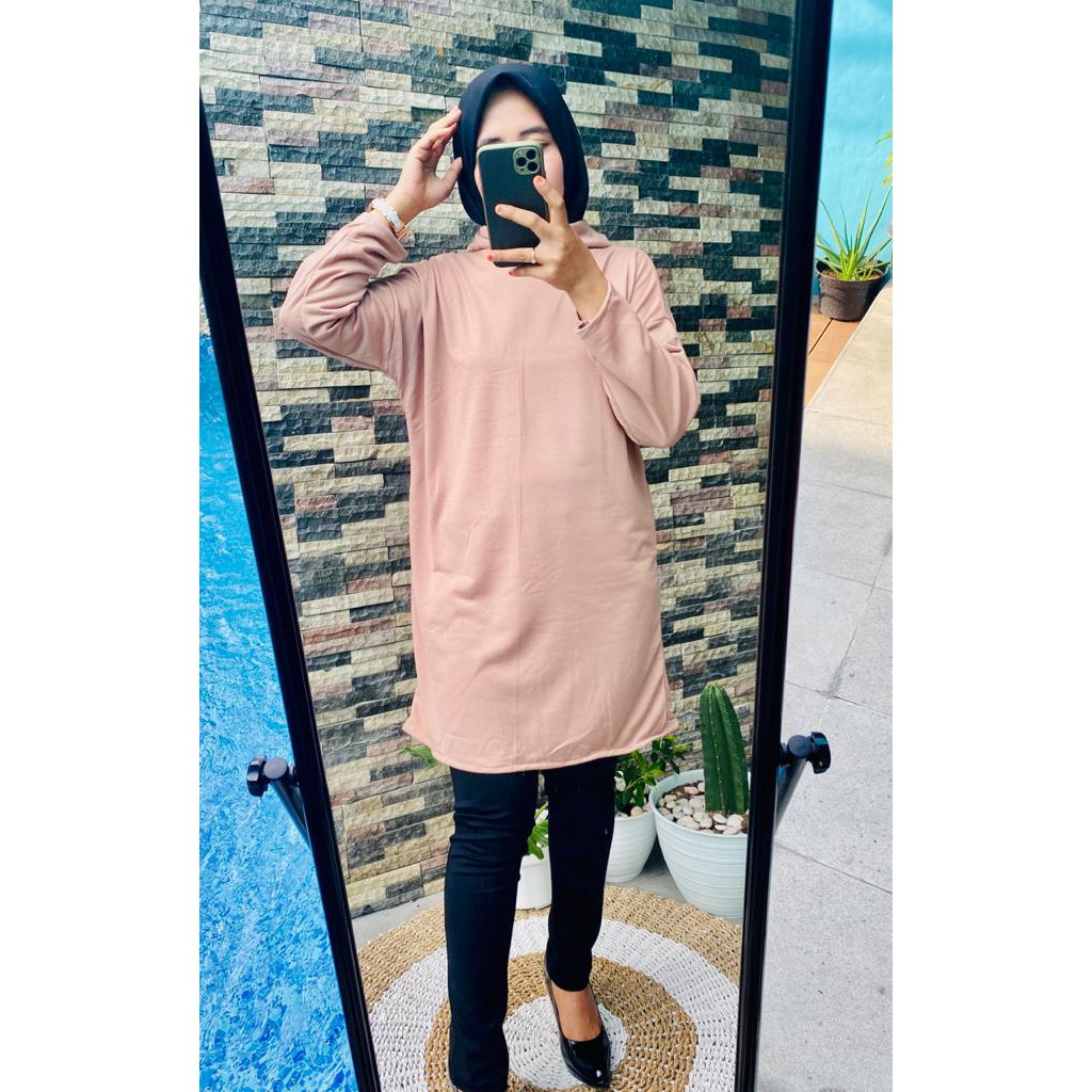 (BAYAR DITEMPAT) ( 1KG = 4PCS )  TURTLENECK KAOS TUNIK POLOS MODEL NISSA SABYAN