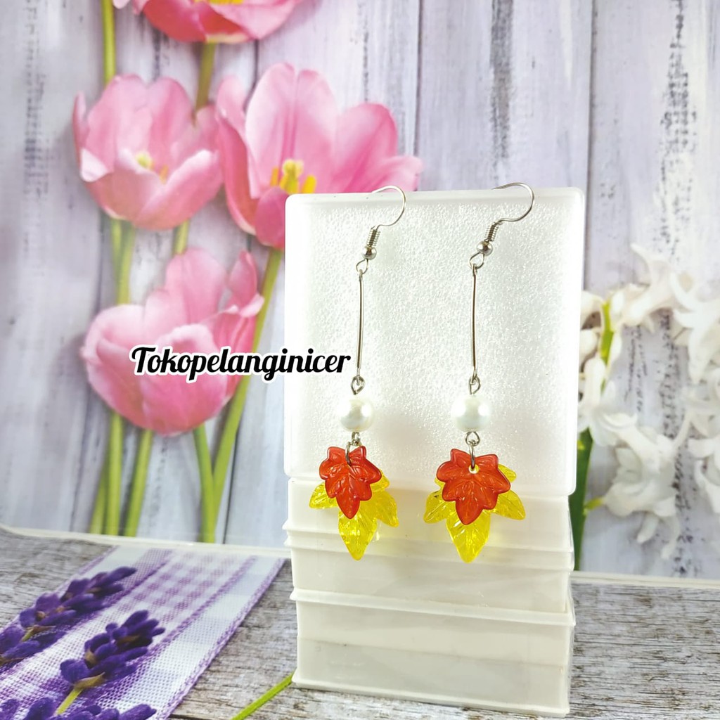 Anting manik mutiara anting korea /Anting Model Daun Handmade  By Tokopelanginicer