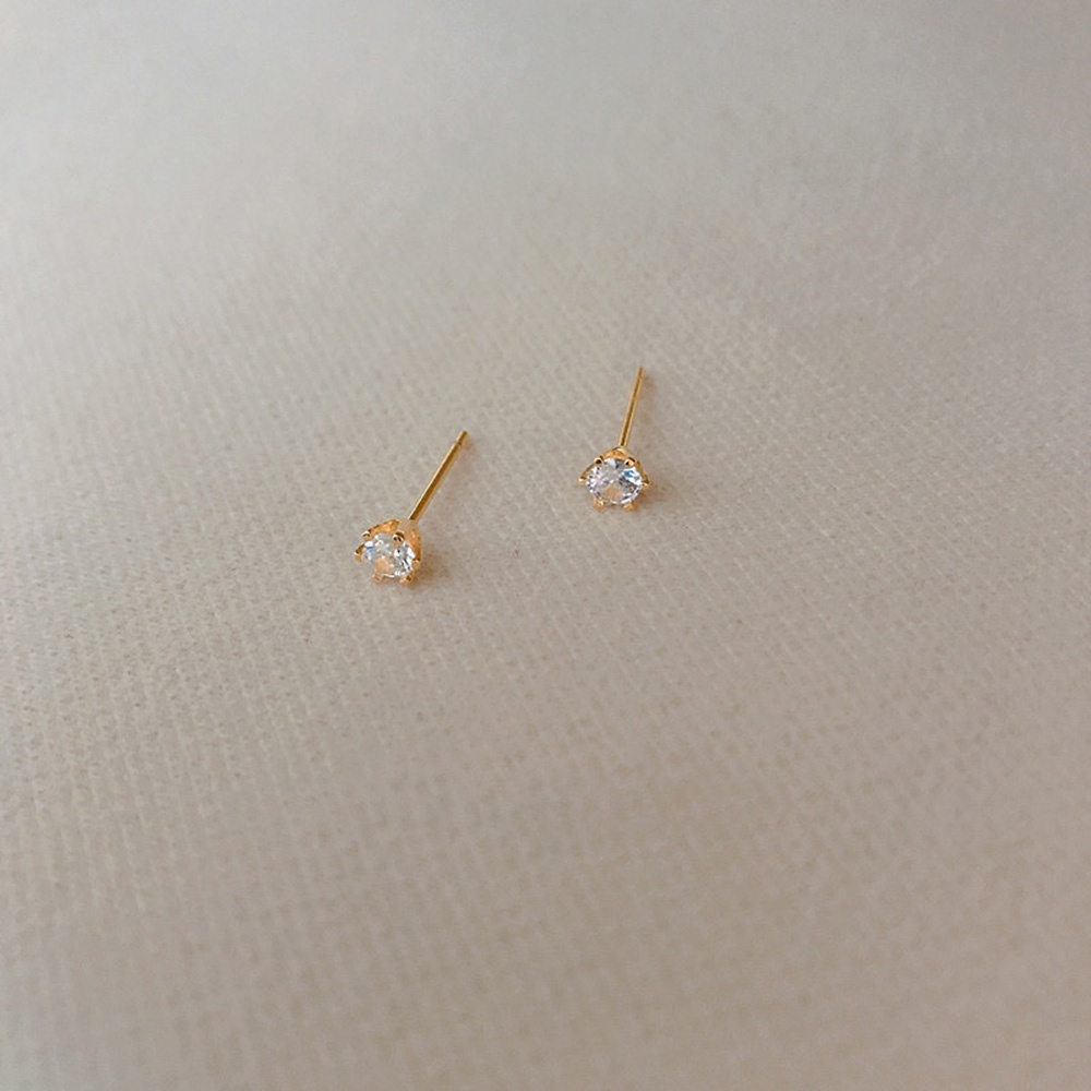 1 Pasang Anting Tusuk Zircon Mini Untuk Wanita