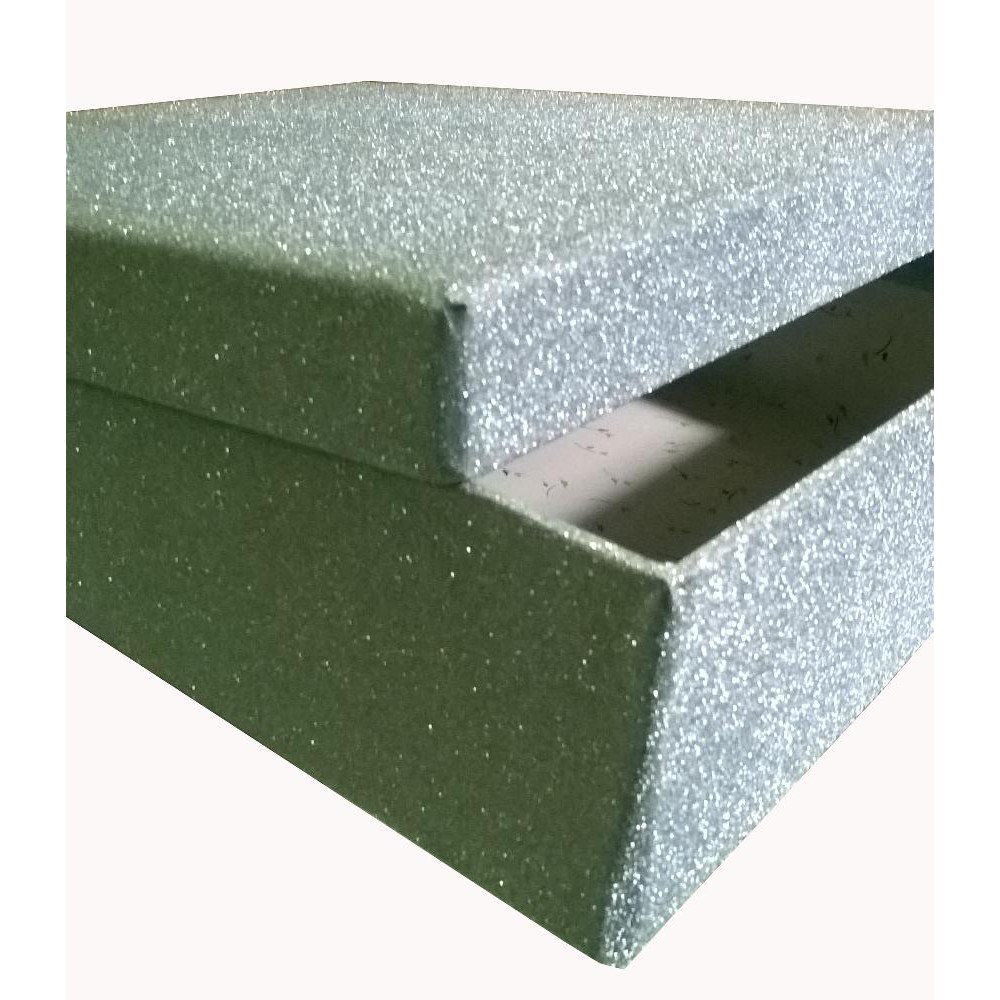 

Kotak Kado ukuran 25 x 25 x 8 Murah