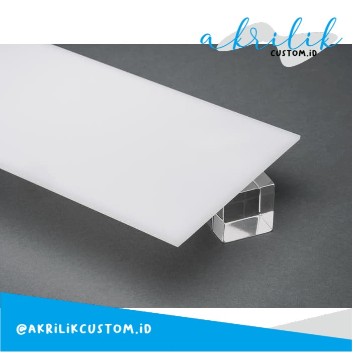

Akrilik Putih Bening Bebas Ukur Sendiri Potongan Custom/Akrilik Bening custom