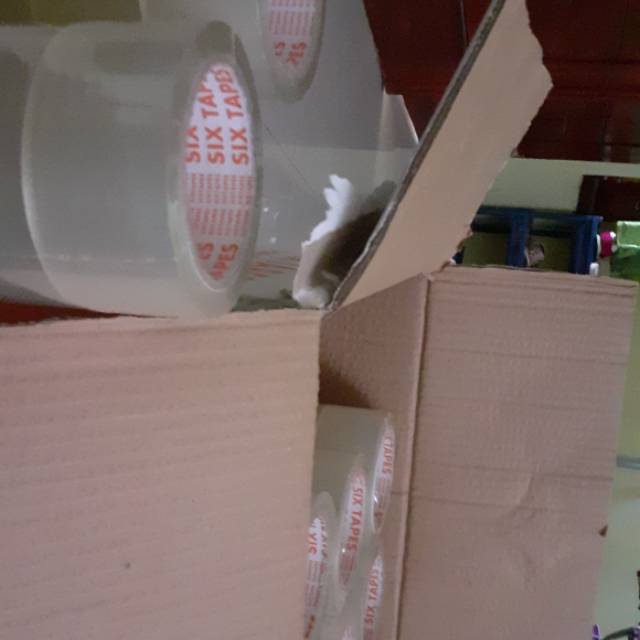 

Lakban 2 inch 48 mm x 90 yard merk six tape