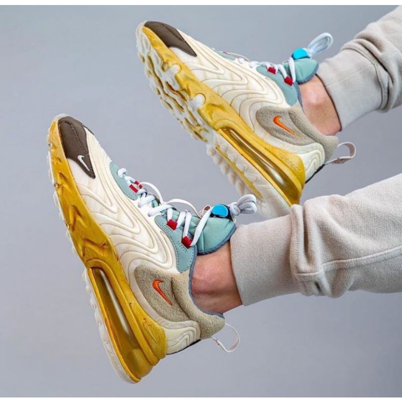 Sepatu Sneakers Nike Air Max 270 React Travis Scott