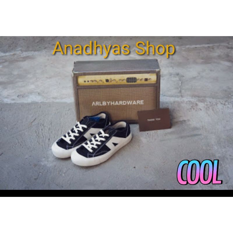 Sepatu Lokal/Sepatu ARL Warrior/Sepatu unisex/Low Black white murah berkualitas