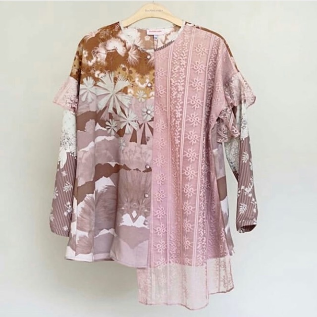 Collete top Ria Miranda