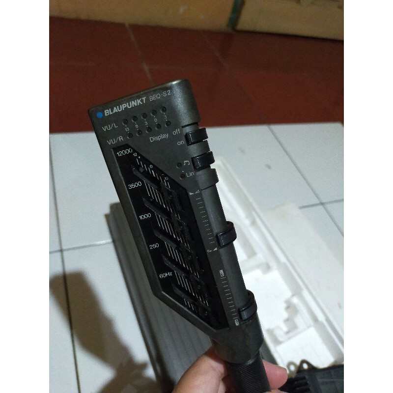 Stick Blaupunkt equlizer BEQ-S 2