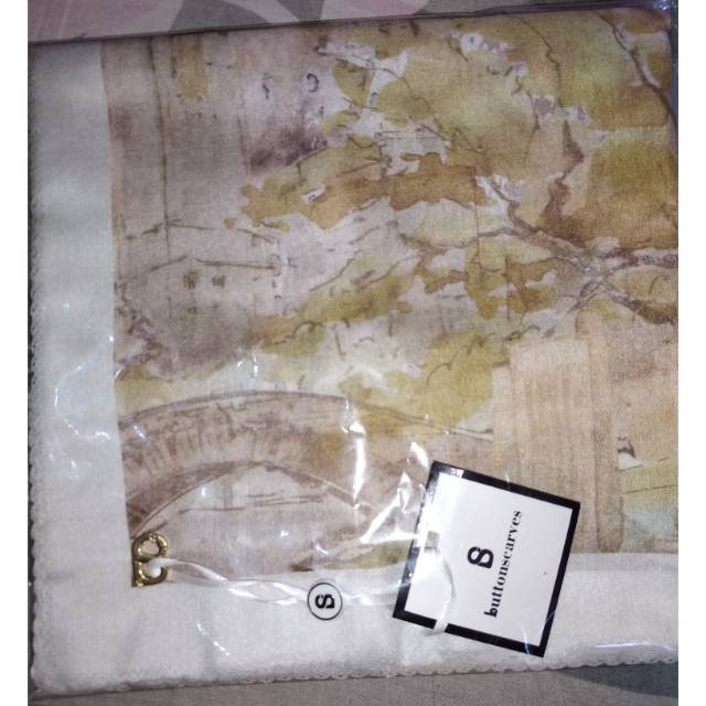 Buttonscarves New York Reborn Vessel