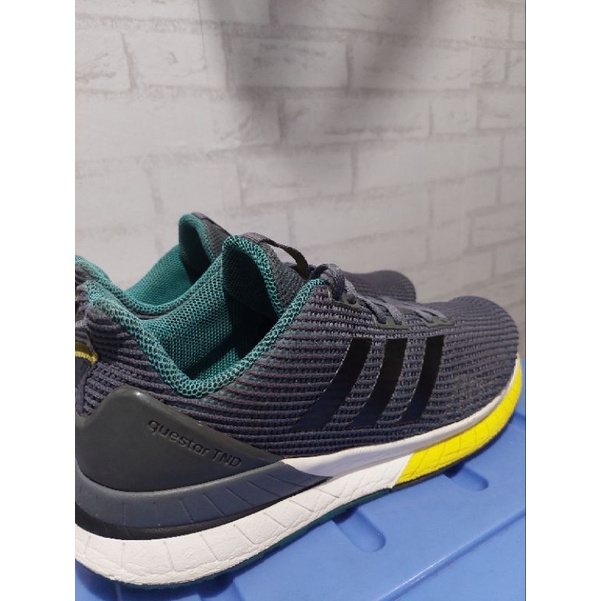 Sepatu Adidas Questar TND Grey