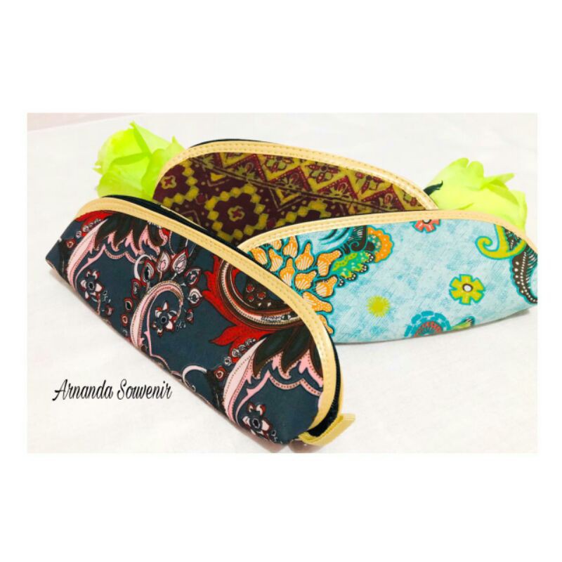 dompet souvenir/souvenir pernikahan/dompet batik/souvenir murah/dompet disgrip batik