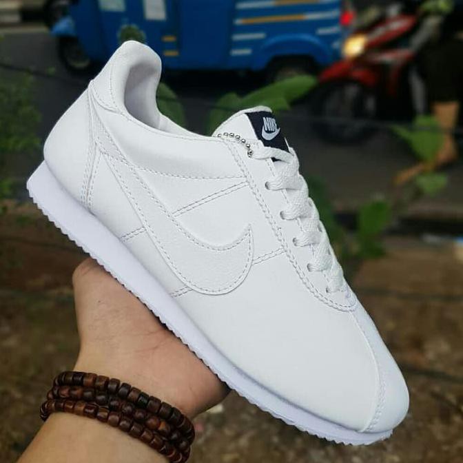 Pengiriman Cepat sepatu wanita nike cortez/ full white/ ☺murah aje CUCI GUDANG