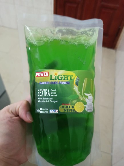 Power Light -- Sabun Cuci Piring Concentrate