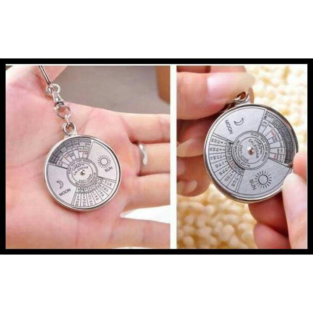 

SZBW GANTUNGAN KUNCI KALENDER ABADI 50 TAHUN STAINLESS STEEL - HMB081 7RKC