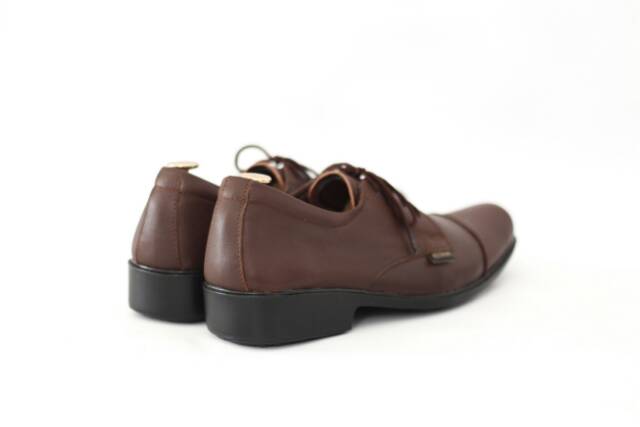 SEPATU PENTOFEL KULIT ASLU CEVANY EVO