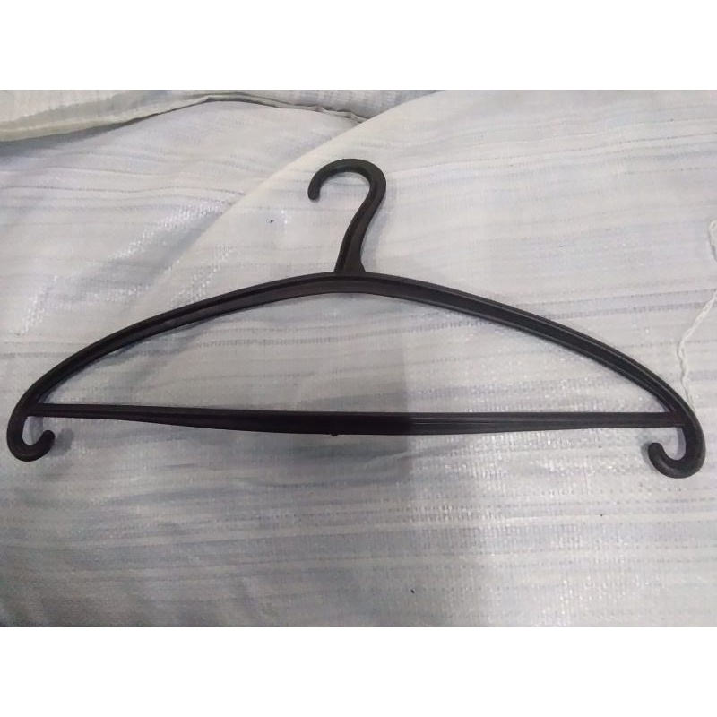 Hanger Plastik Tebal/Gantungan Baju Dewasa