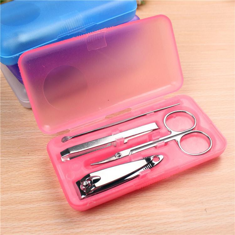 Manicure Set Isi 4 In 1/ Gunting Kuku Set Box