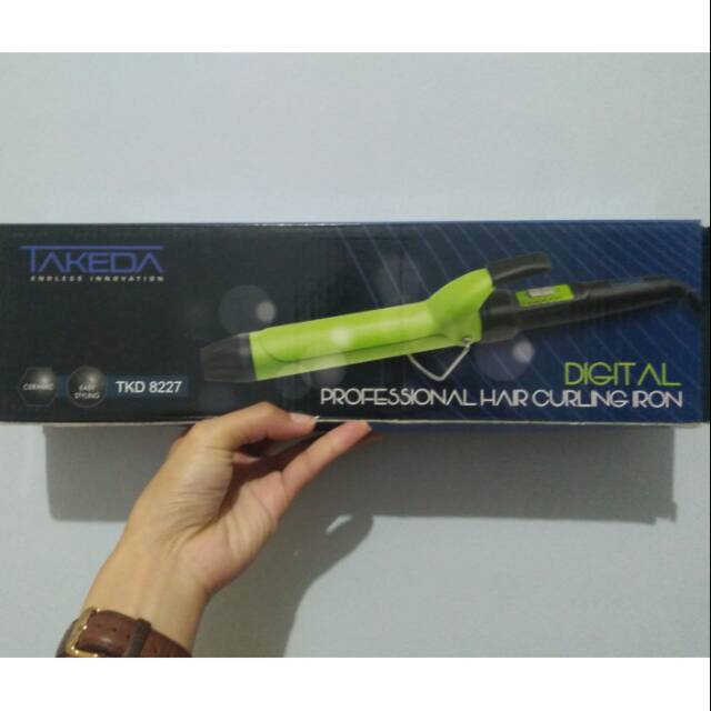 Takeda digital professional hair curling iron