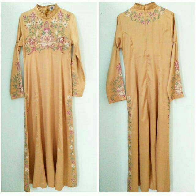Preloved dress albis belah enam