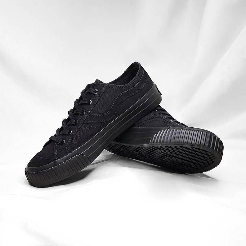 Ventel Public Suede Low ALL BLACK
