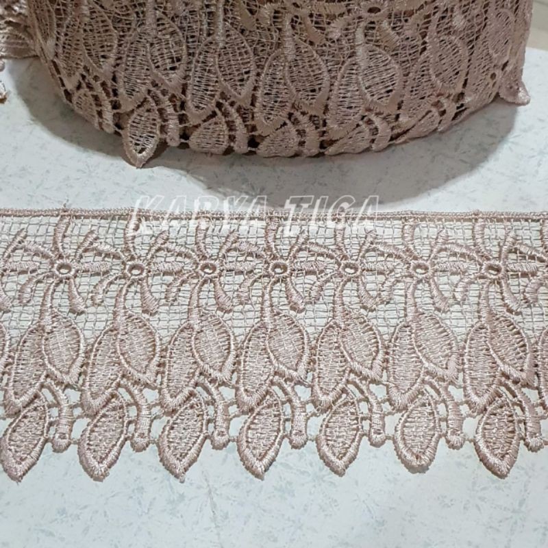 Renda Giper / Gyper Bordir 32535 - Coklat Susu / Milo (Lebar 10.5 cm - Panjang 15 Yard)