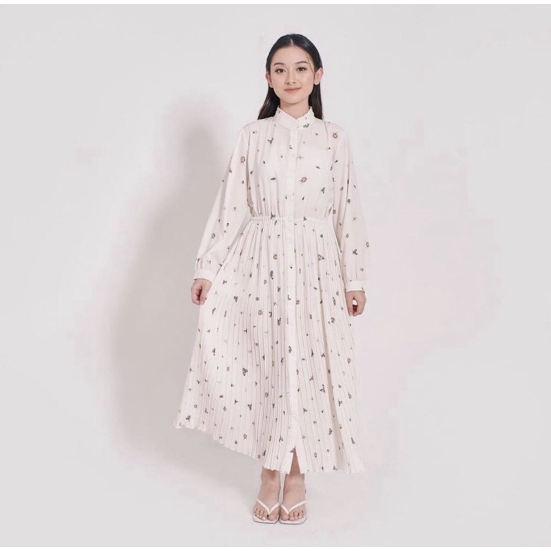 Tania Midi Dress by Giyomi