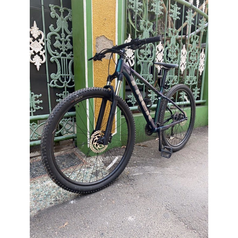 Sepeda MTB Trek Marlin 7