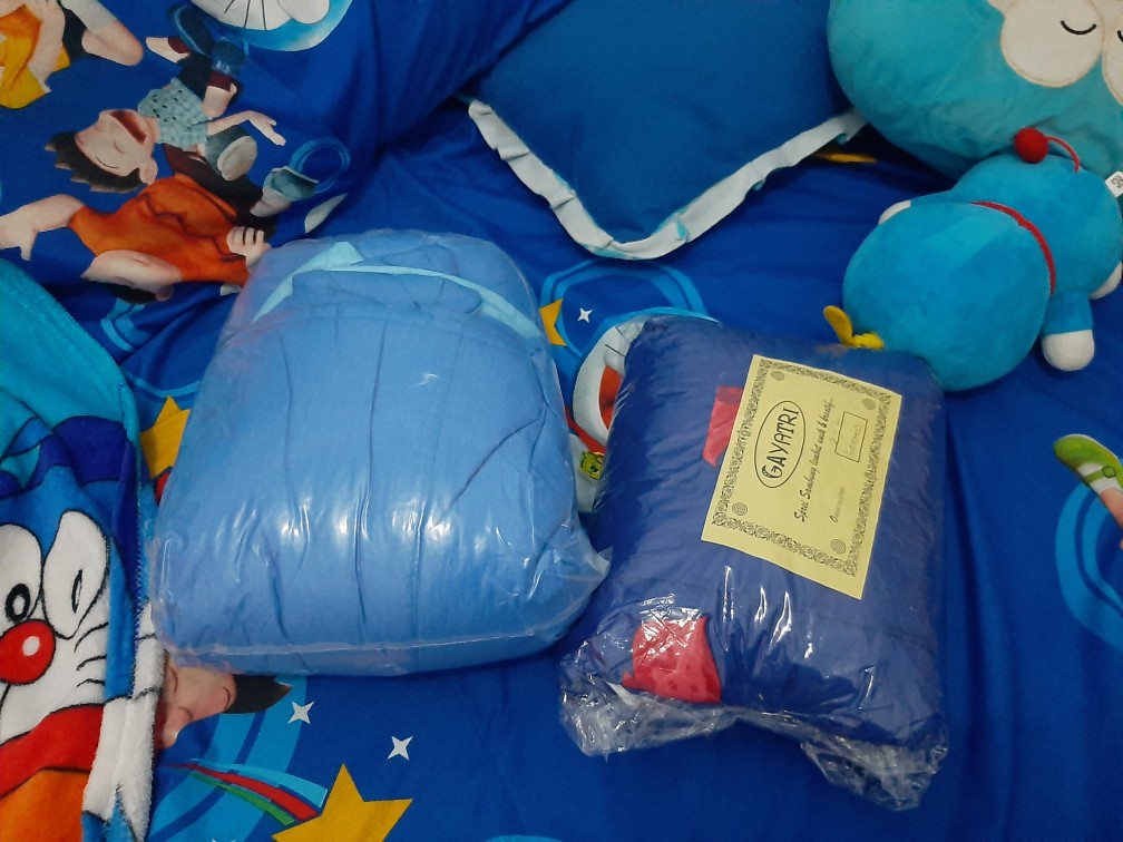 (motif Random) Sprei Perca California Mix 160 X 200