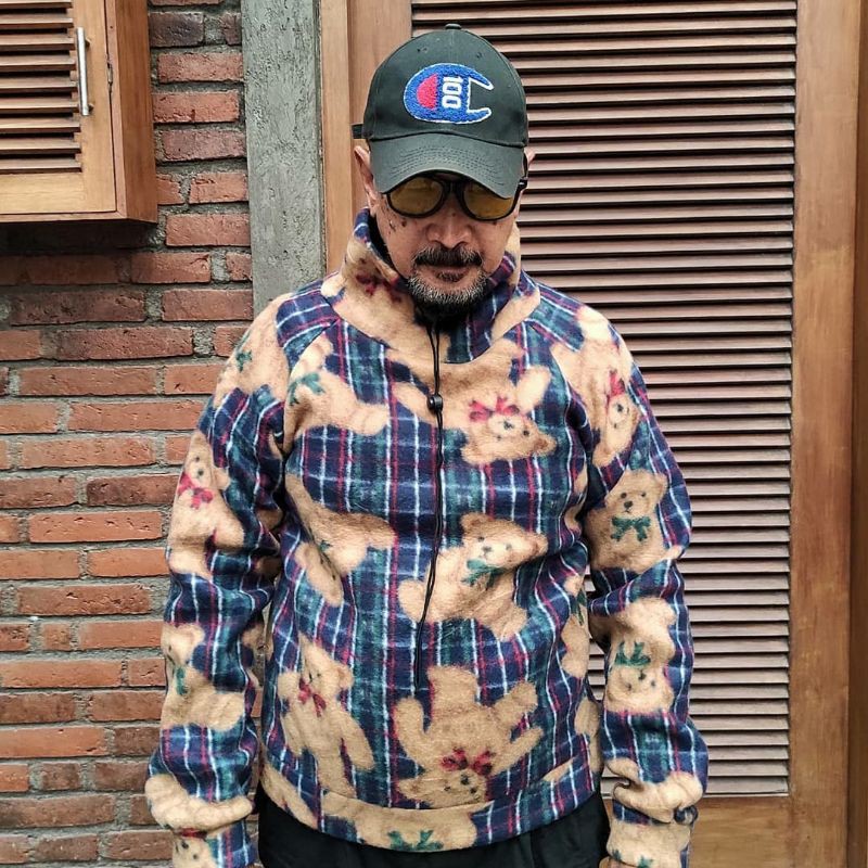 Jaket Vintage hoodie turtleneck kaos varsity celana crewneck second bear full print wool flannel Pat
