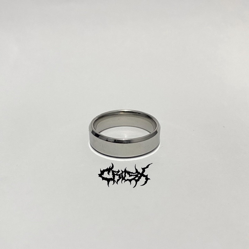 BLACK RING / SILVER RING / COUPLE RING / CINCIN COUPLE / CINCIN TITANIUM / CINCIN HITAM POLOS / CINCIN SILVER POLOS / CINCIN STAINLESS STEEL / AESTHETIC RING / CINCIN ESTETIK / CINCIN AESTHETIC / CINCIN PRIA / CINCIN WANITA / CINCIN PRIA WANITA