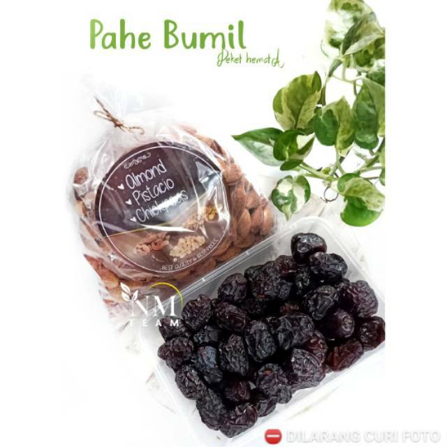 

Paket Cemilan Bumil A (kurma ajwa 500gr, almond panggang 500gr)
