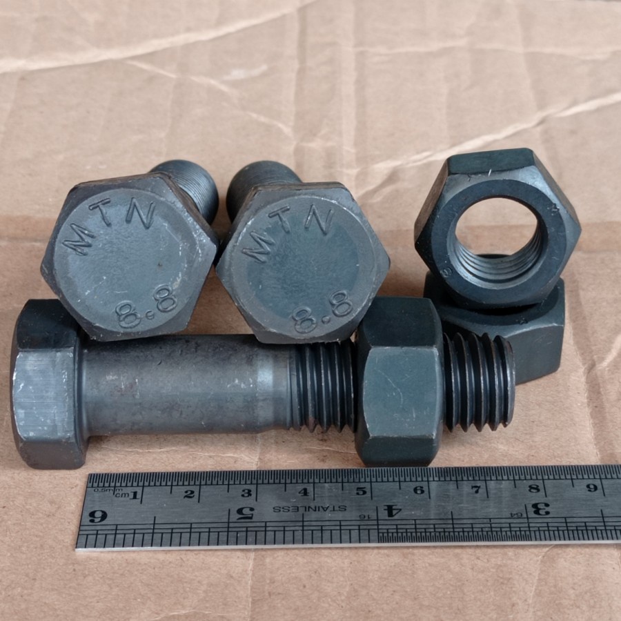 BAUT BAJA HTB 8.8 M18 X 75 / BAUT BAJA M18 X 75 HITAM / BAUT M18X75 BAJA / BAUT 27 KUNCI 27 HALF DRA