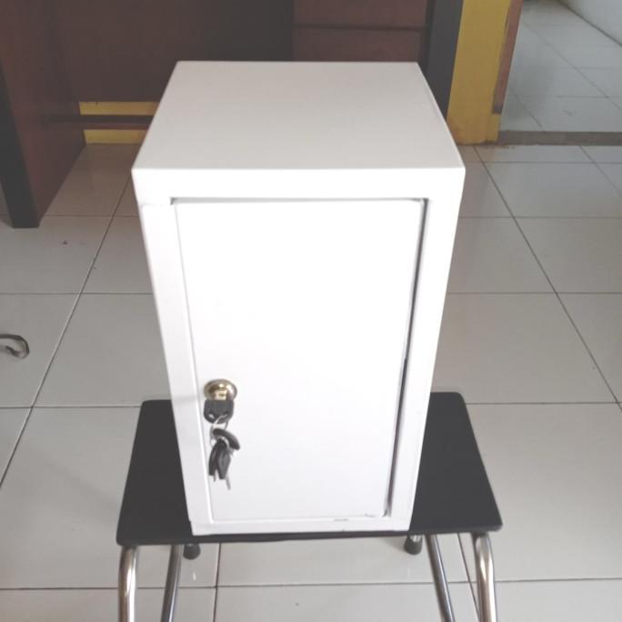 Lemari Narkotik / Lemari Obat / Lemari Farmasi