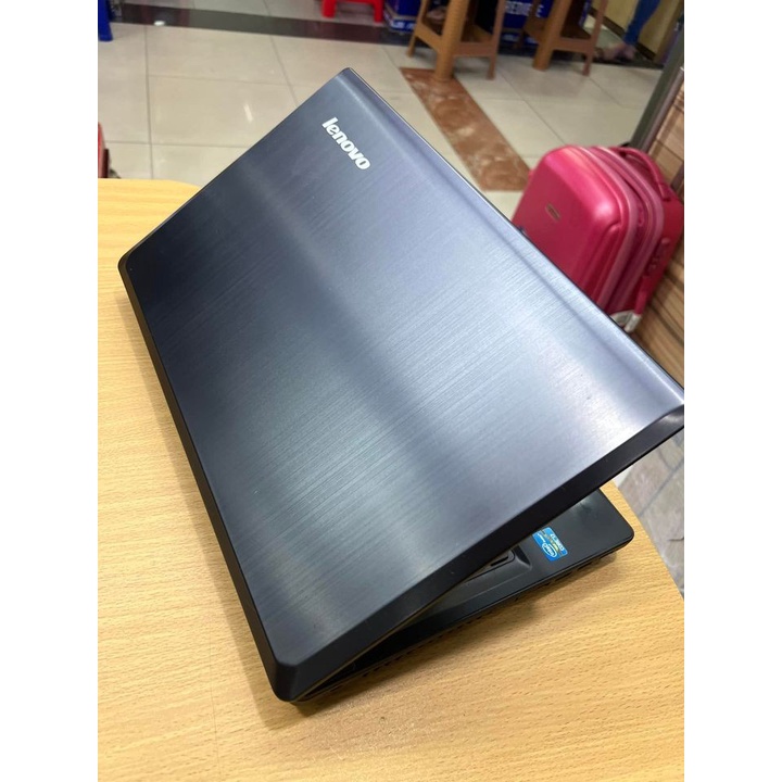 Lenovo Ideapad i7 Ram 4GB 500GB HDD Second Bekas