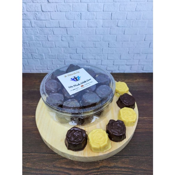 

Mix Premium Chocolate (White Chocolate, Original, Kacang & Blueberry)