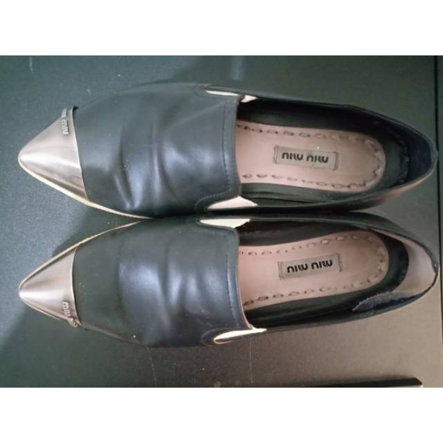 Preloved sepatu wedges miumiu
