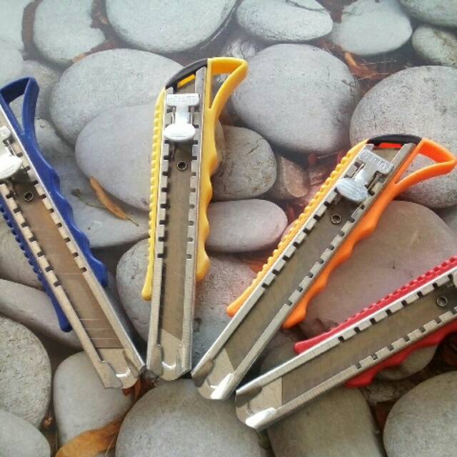 

Cutter besar