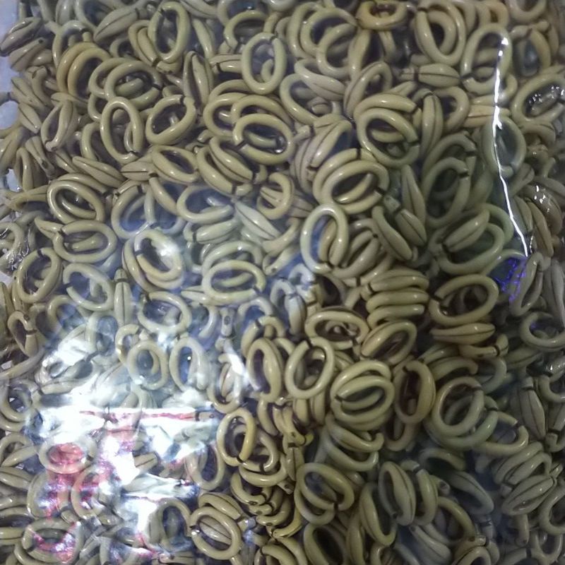 manik mote rantai kayu oval  uk 1,3cm 1pon