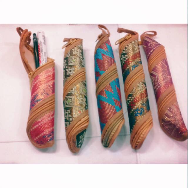 

Souvenir tempat pensil lilit