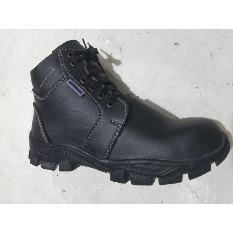 arisf sepatu safety/ sepatu proyek/ sepatu boot proyek/ sepatu boot hitam polos