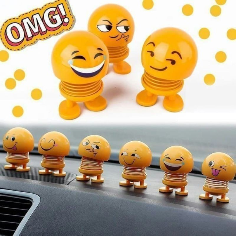 Boneka Emoji Smile Goyang Pajangan Mobil