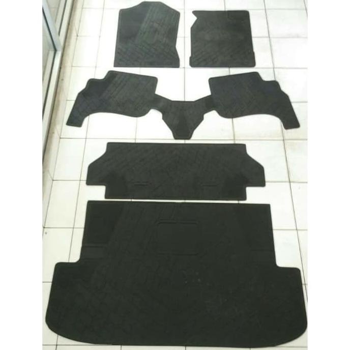 Karpet Karet Lantai Mobil Toyota All New Rush 2018 2019 Hitam Full Set / KARPET MOBIL