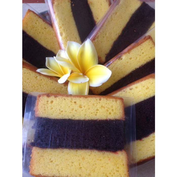 

Kue Lapis Surabaya irisan/ slice isi 15 pcs