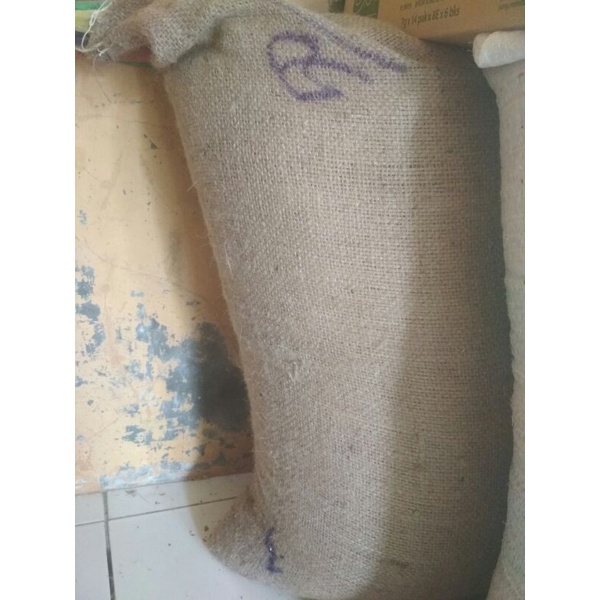 Karung goni bekas kacang tanah 50kg tebal