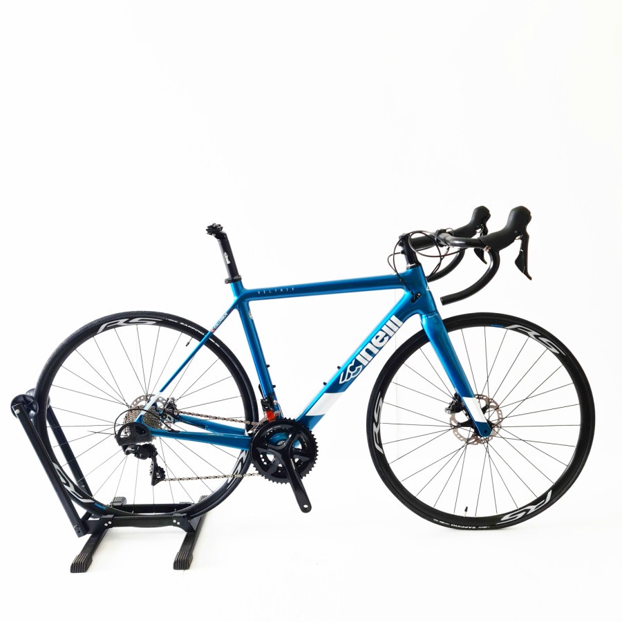 Roadbike Cinelli Veltrix Disc 105 Fullbike Blue in Green